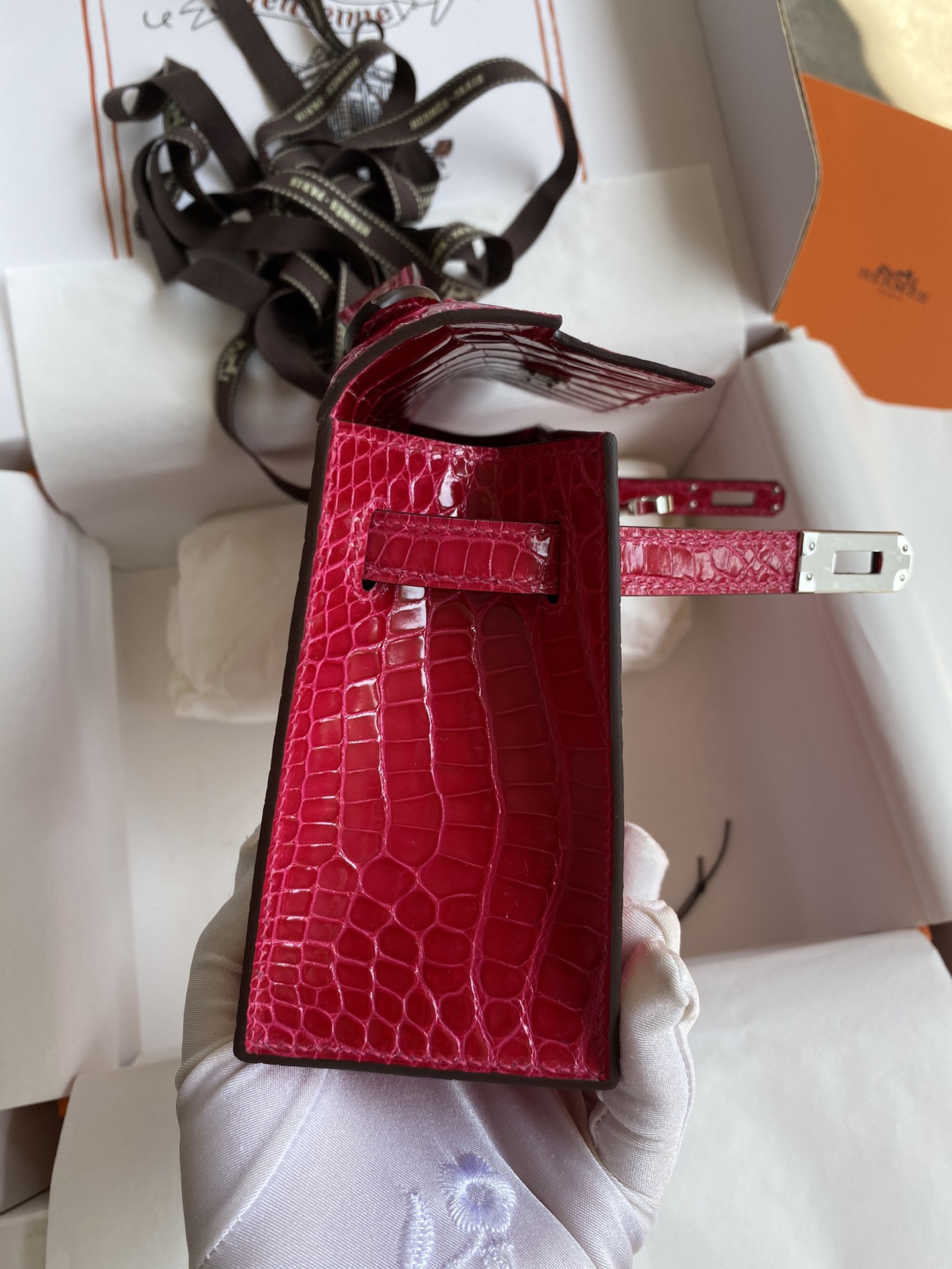 Hermes Mini Kelly Pochette 22cm Bag In Rose Red Shiny Alligator Leather